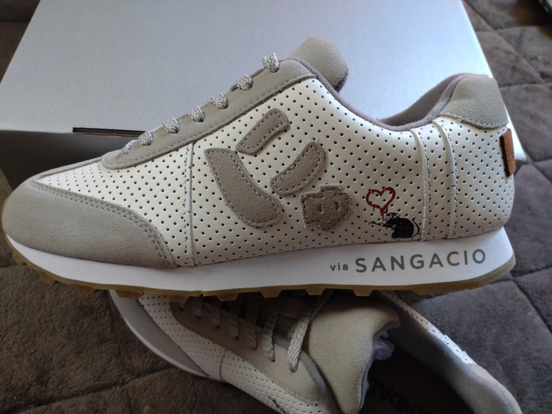 via SANGACIO×BRANDALISED』Banksy(バンクシー)グラフィティ