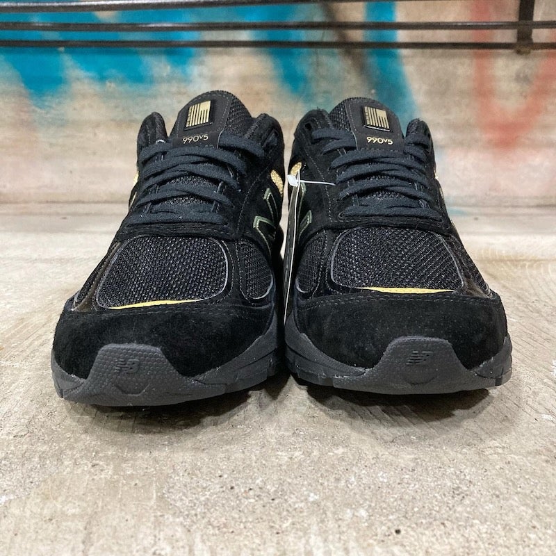 ☆新入荷‼️New Balance 990 ブラック×ゴールド‼️ | 大分県大分市の