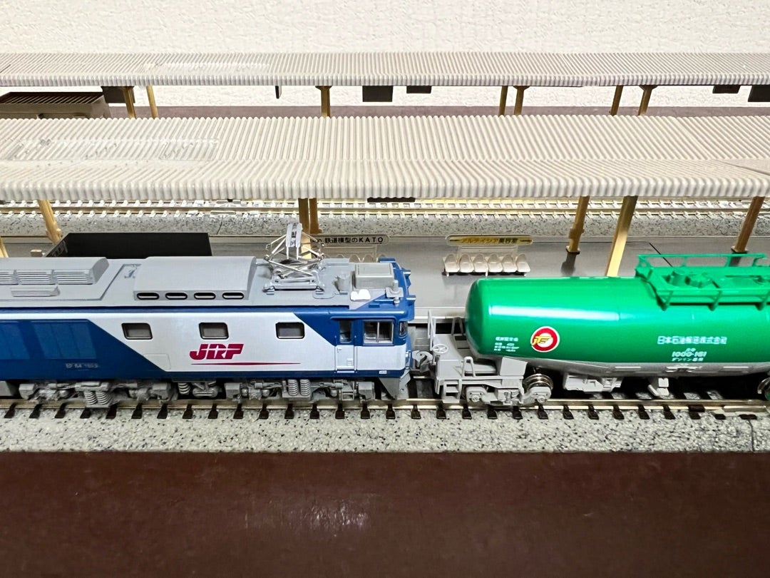 KATO 3024-2“EF64-1000 JR貨物新更新色”入線。〜その2