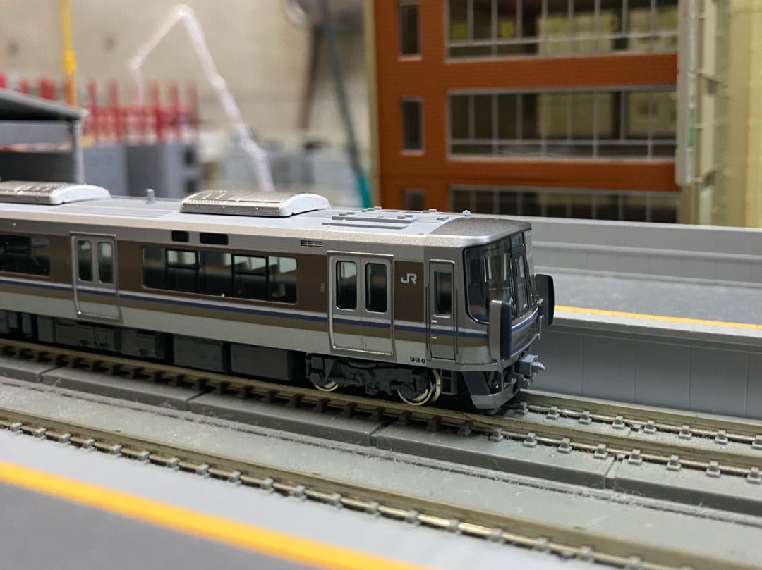 KATO「２２３系２０００番台（新快速）」 | きままな鉄道模型