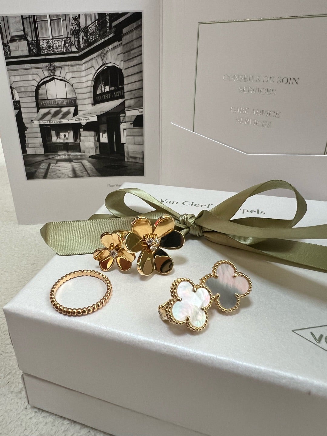 VCA♡2つめのピアスは…♡♡♡ | ♡ハイブランド沼激務系ワーママ VCA♡2つめのピアスは…♡♡♡ | ♡ハイブランド沼激務系ワーママ