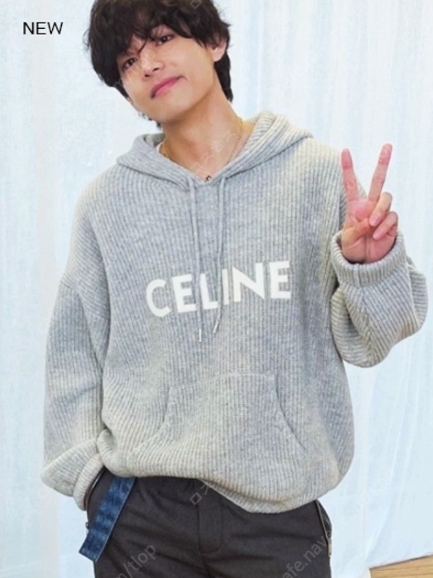 グレー テテ パーカー BTSテテ着用ファッション紹介 通販で買える 