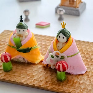 意外なもので作るピンクの薄焼き卵「ひな人形ちらし寿司」の簡単な作り方の画像