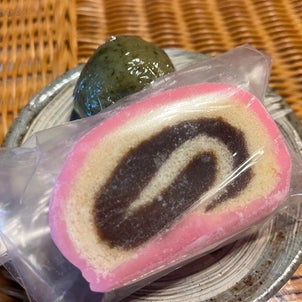 和洋ミックスの天草郷土菓子「あか巻」の画像