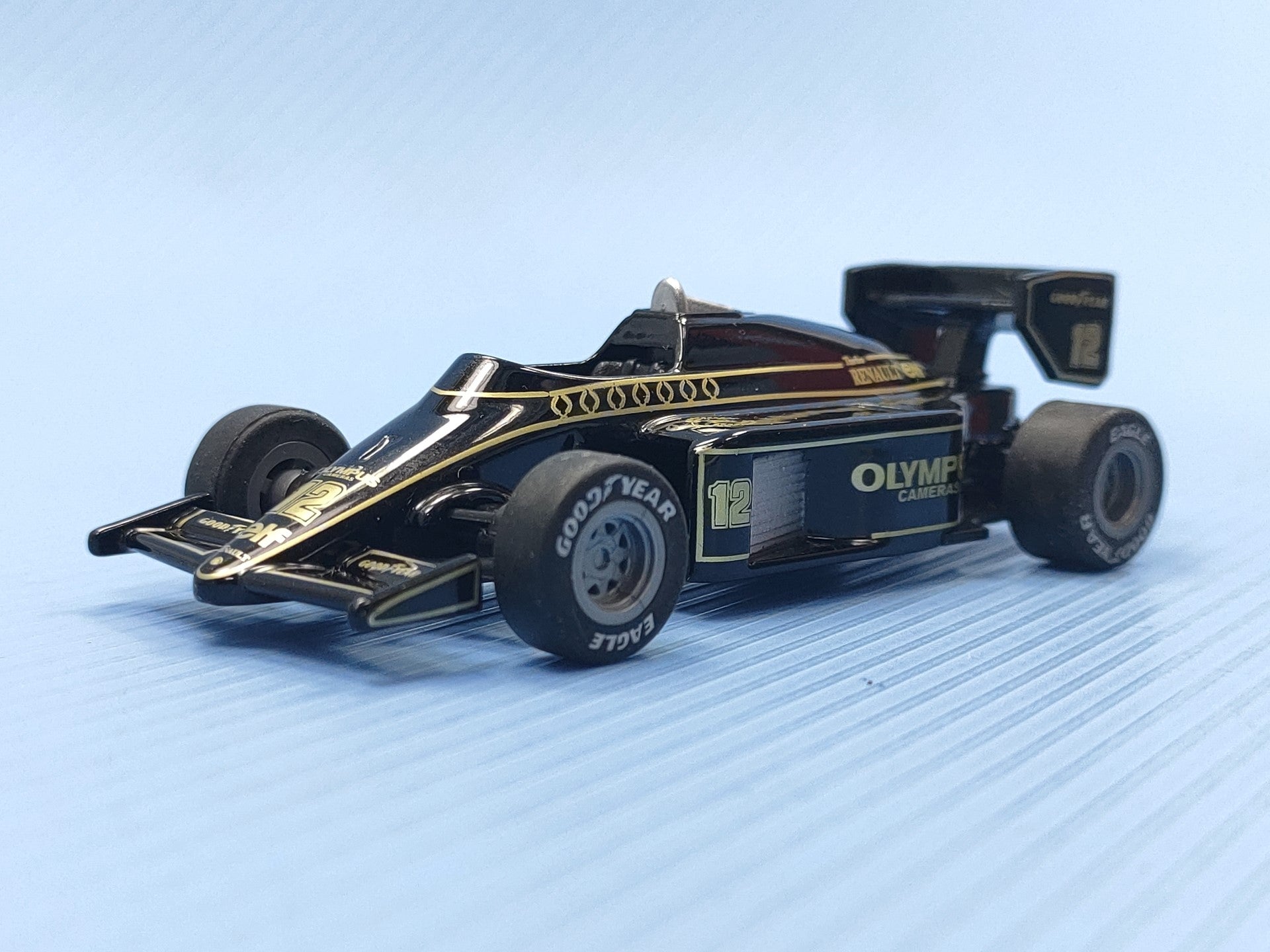 1985 Team Lotus 97T #12 (ブラック) | ミニカーときどきミニカー