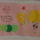 4月4日＊toiro小田栄　第2教室　菜の花とアオムシの壁面制作の記事より