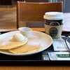 TULLY'S COFFEE さっくり米粉パンケーキ バターホイップクリーム＆メープルの画像