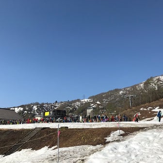 GW前半2日目。奥只見丸山スキー場。新緑な学園生活