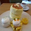 落合南長崎「ほわん」、ふるふるほわほわパンケーキにジューシーで甘いパイナップル