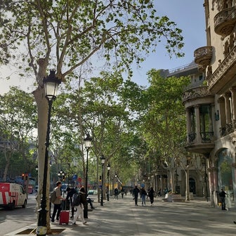 バルセロナ8　歩くだけで楽しいグラシア通り