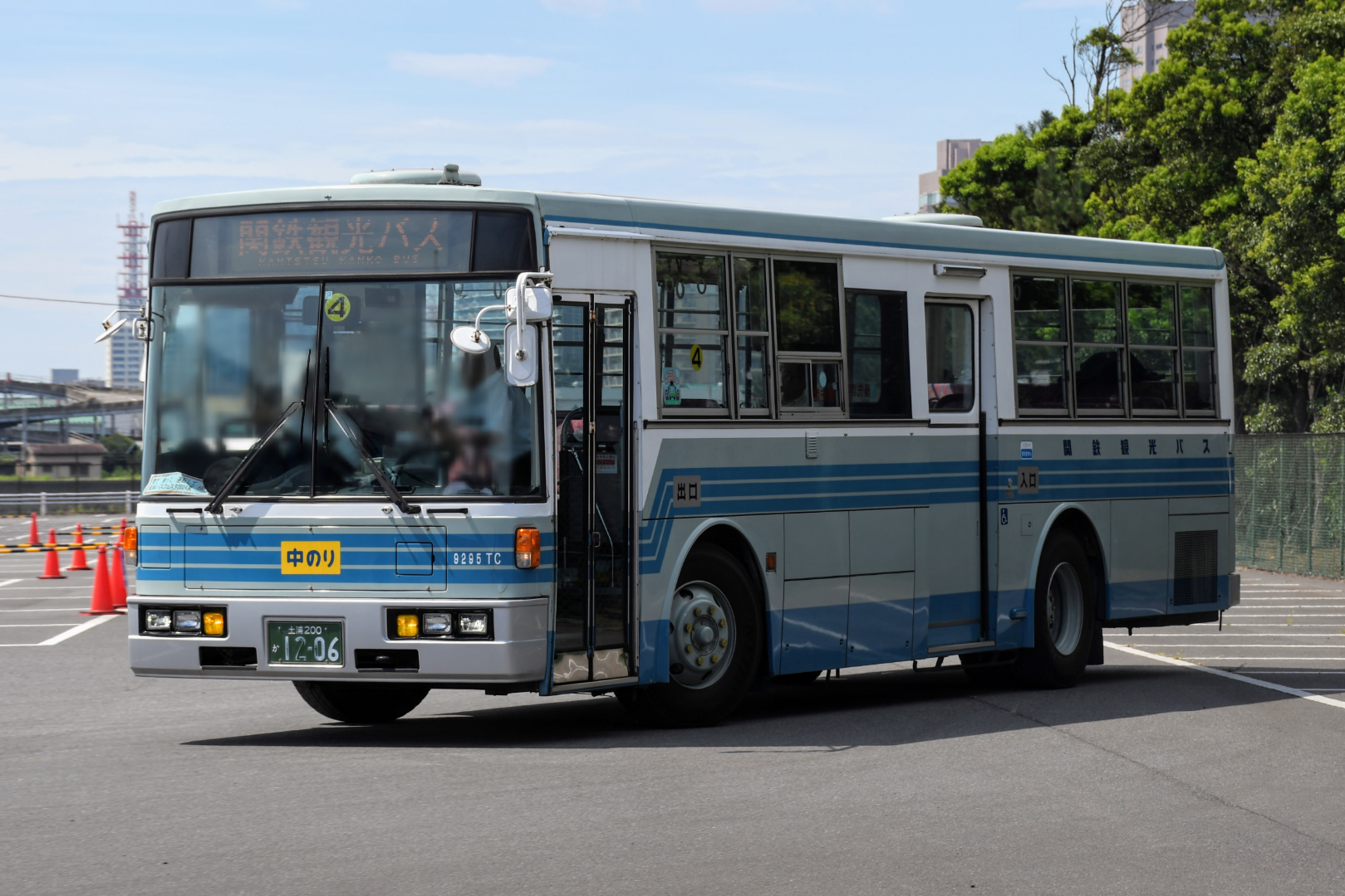 関鉄観光バス 9295TC | 干潟の駐車場