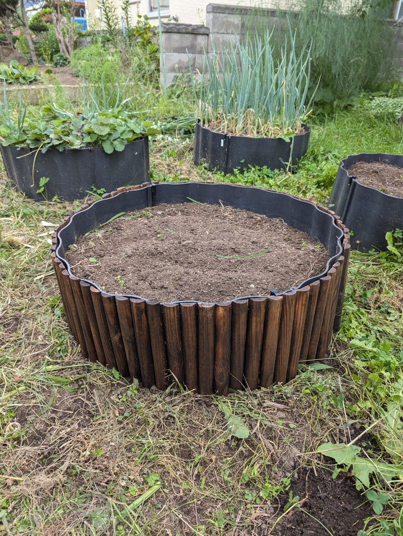 あぜ板ベッドを花壇フェンスでおしゃれなデコレーションを施してみる 