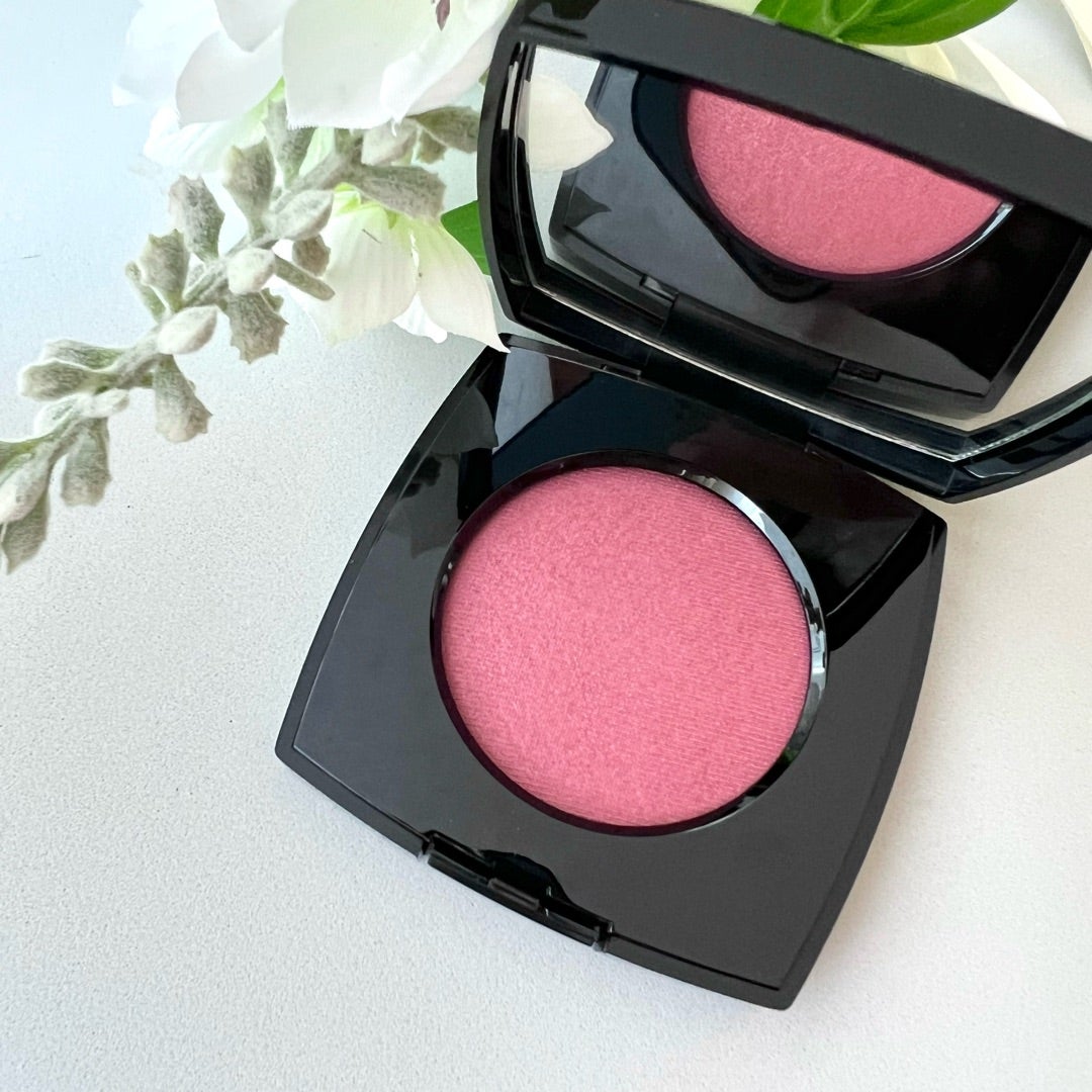 CHANEL 質感が変化する新作チーク | 植村うららこBeauty Blog CHANEL 質感が変化する新作チーク | 植村うららこBeauty Blog