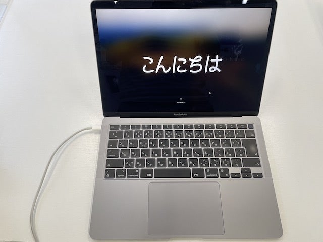 純正MacBook Air(M1,2020)バッテリー交換 | Apple純正部品修理の 純正MacBook Air(M1,2020)バッテリー交換 | Apple純正部品修理の
