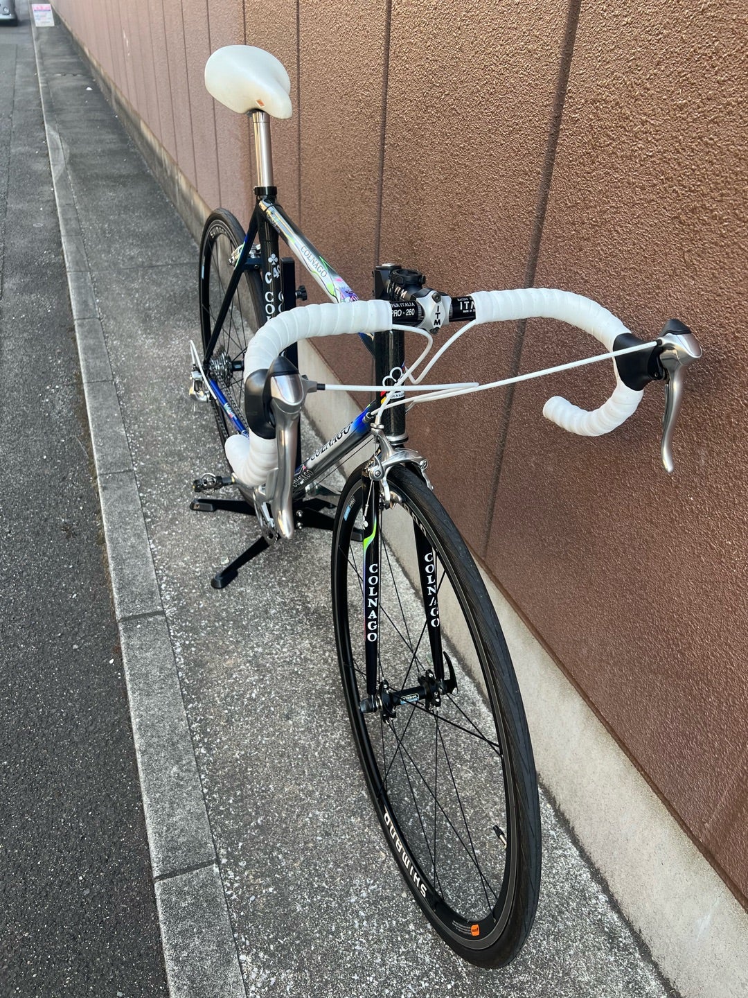 COLNAGO C40 GEN1 カーボン時代到来!ビンテージ | NMC モーター COLNAGO C40 GEN1 カーボン時代到来!ビンテージ | NMC モーター