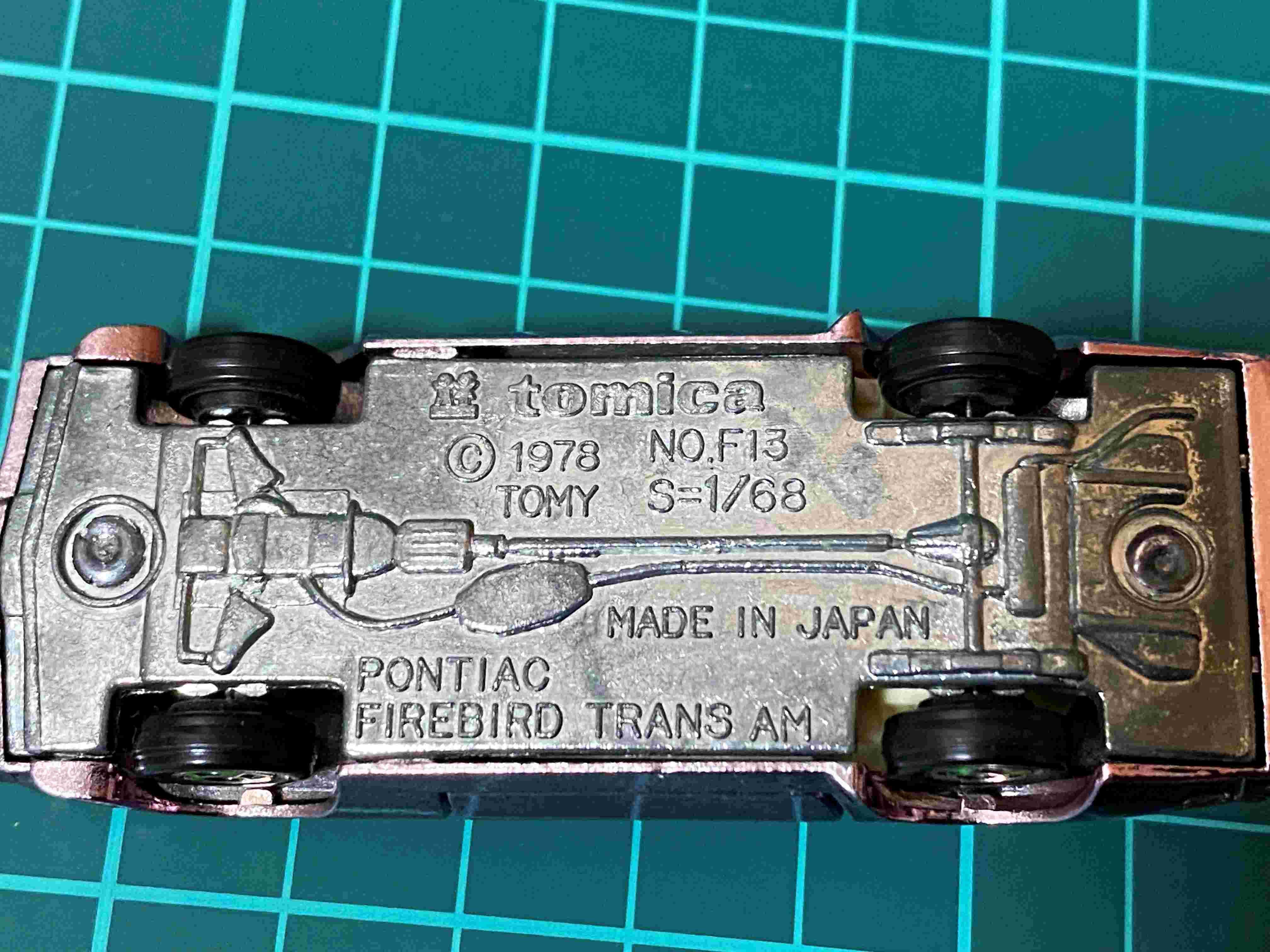 トミカ F13 ポンティアック ファイヤーバードトランザム トミカ F13 ポンティアック ファイヤーバードトランザム