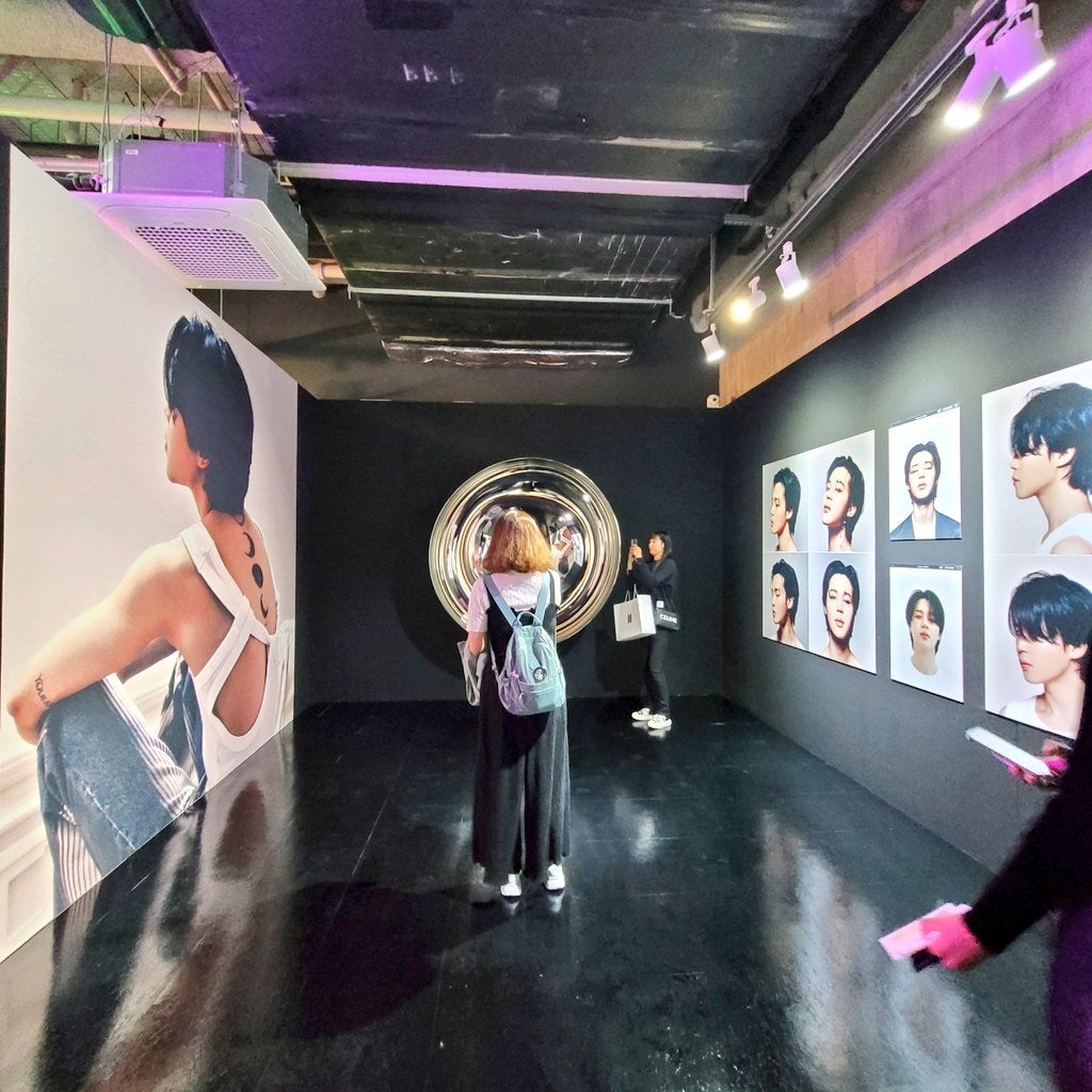 ジミン展示会【The Truth Untold】うらやまぢぃ♡チャムチ兄さん ジミン展示会【The Truth Untold】うらやまぢぃ♡チャムチ兄さん