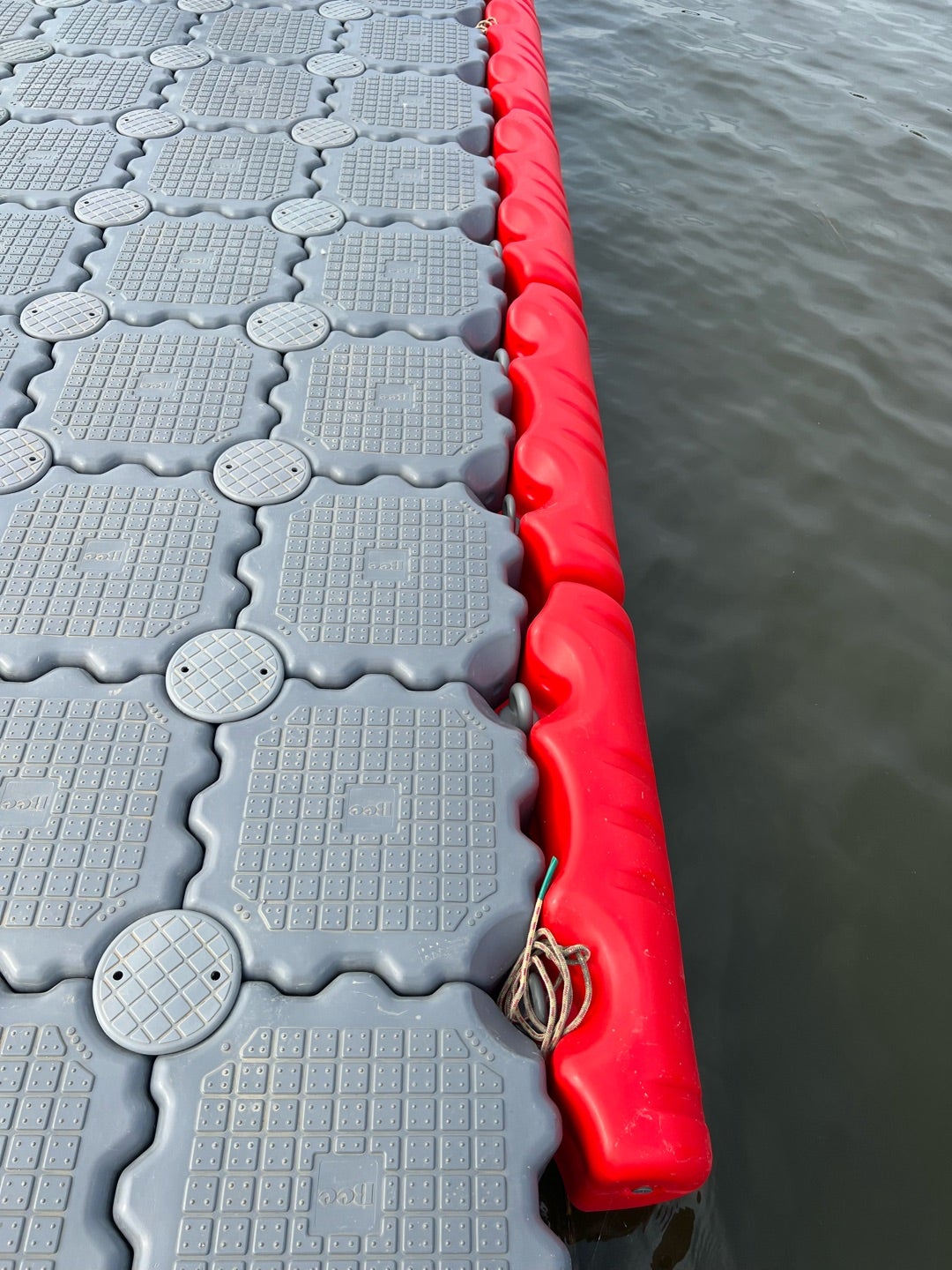 自在のサイズ、浮桟橋、浮きフロート、豊富な在庫で全国へ配送中 自在のサイズ、浮桟橋、浮きフロート、豊富な在庫で全国へ配送中