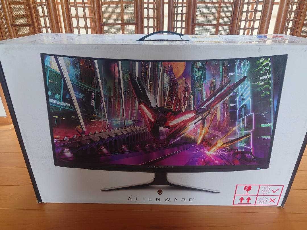 さすが】AW3225QF Alienware 32 4K QD-OLED ゲーミングモニター さすが】AW3225QF Alienware 32 4K QD-OLED ゲーミングモニター