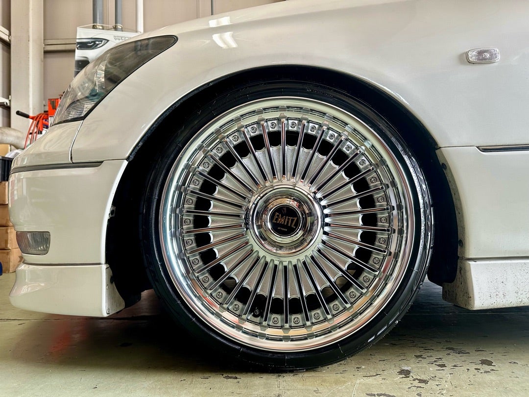 セルシオ、ホイールインストール♪ | タイヤホイールショップSS CREW