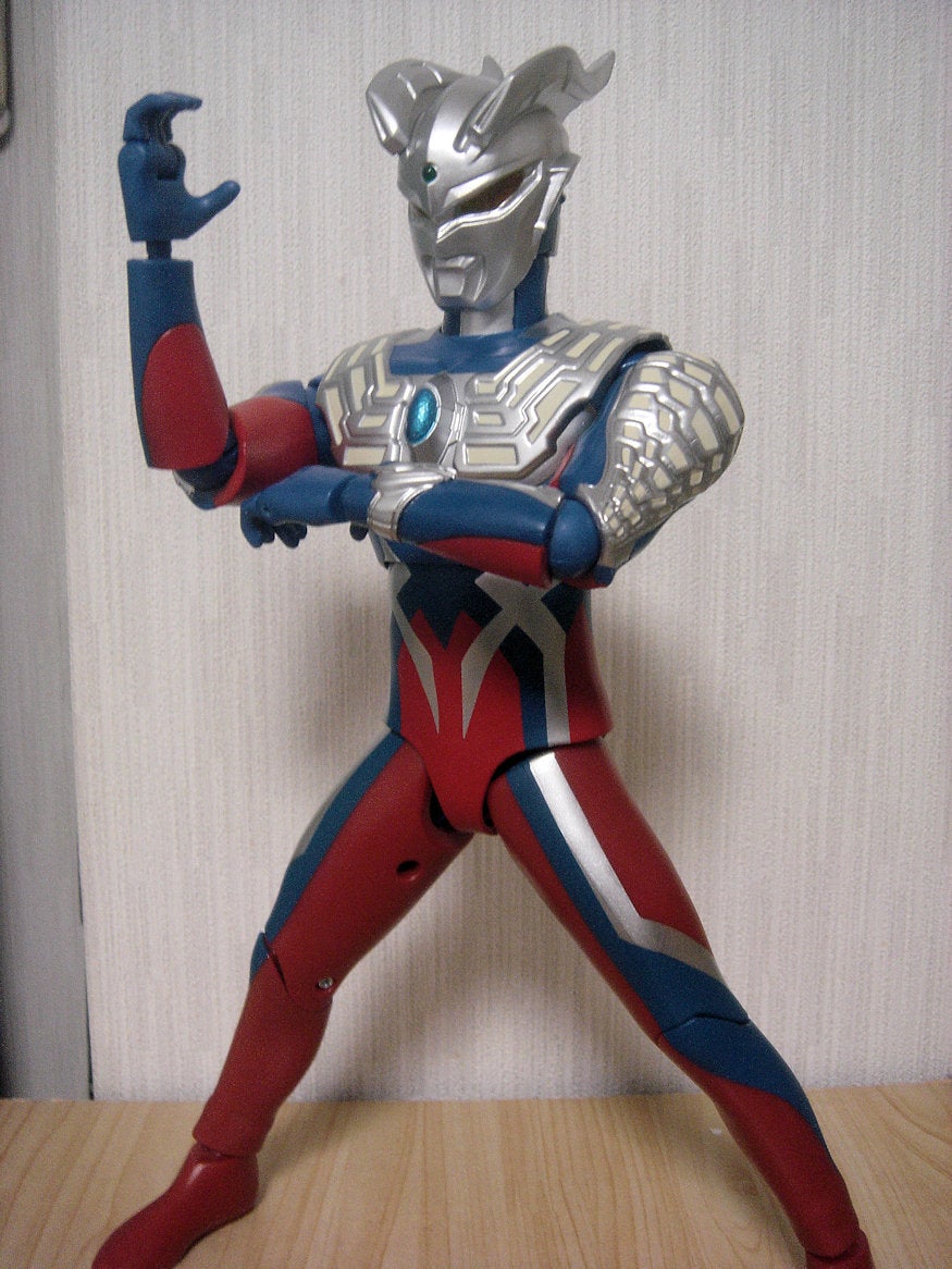 ギガンティックユニバース ウルトラマンゼロ | 電光石火の申し子の