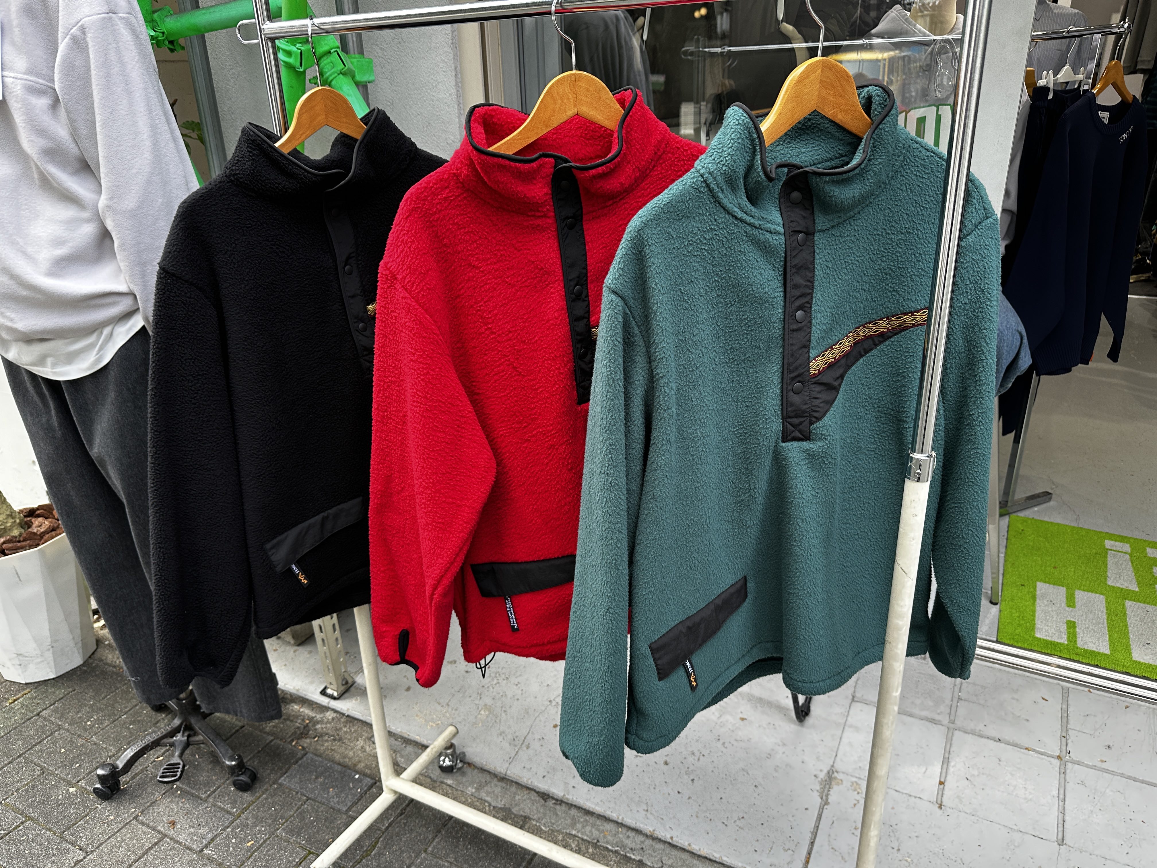 Jagged Edge Mountain Gear〜ハーフスナップフリースジャケットのご 