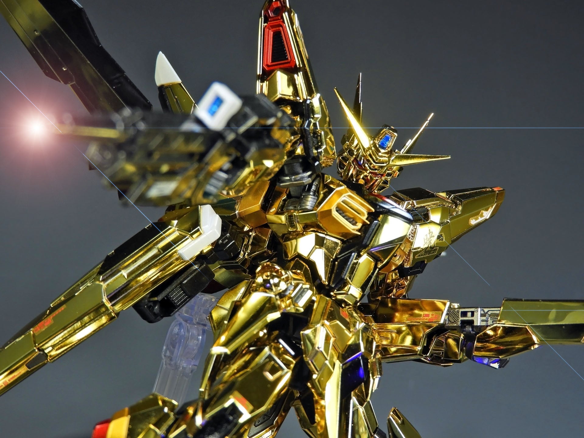 RG 温かかっ 1/144 アカツキガンダム(オオワシ装備) RG 温かかっ 1/144 アカツキガンダム(オオワシ装備)