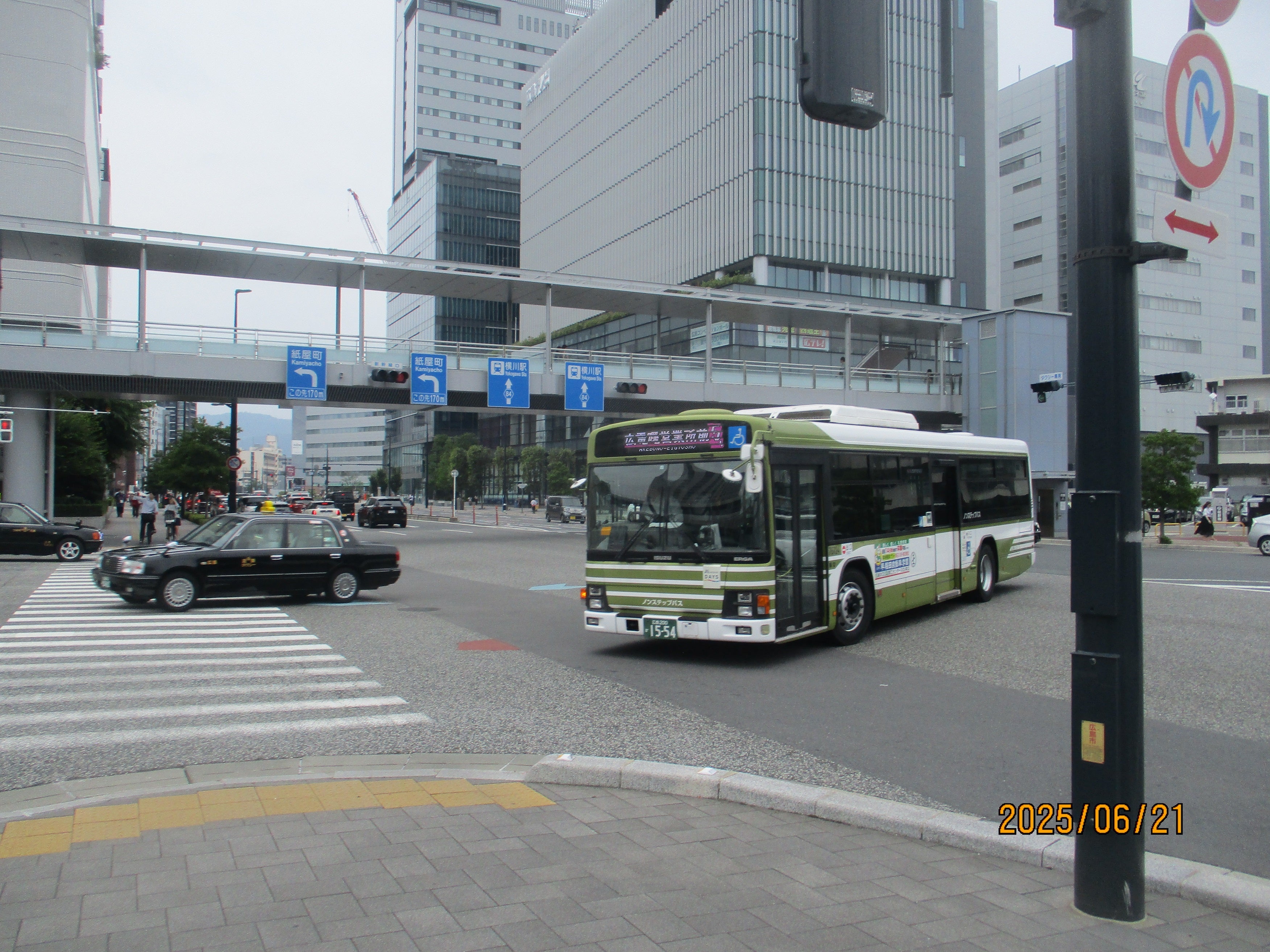 広島電鉄バス 76724号車 | 303-101のブログ