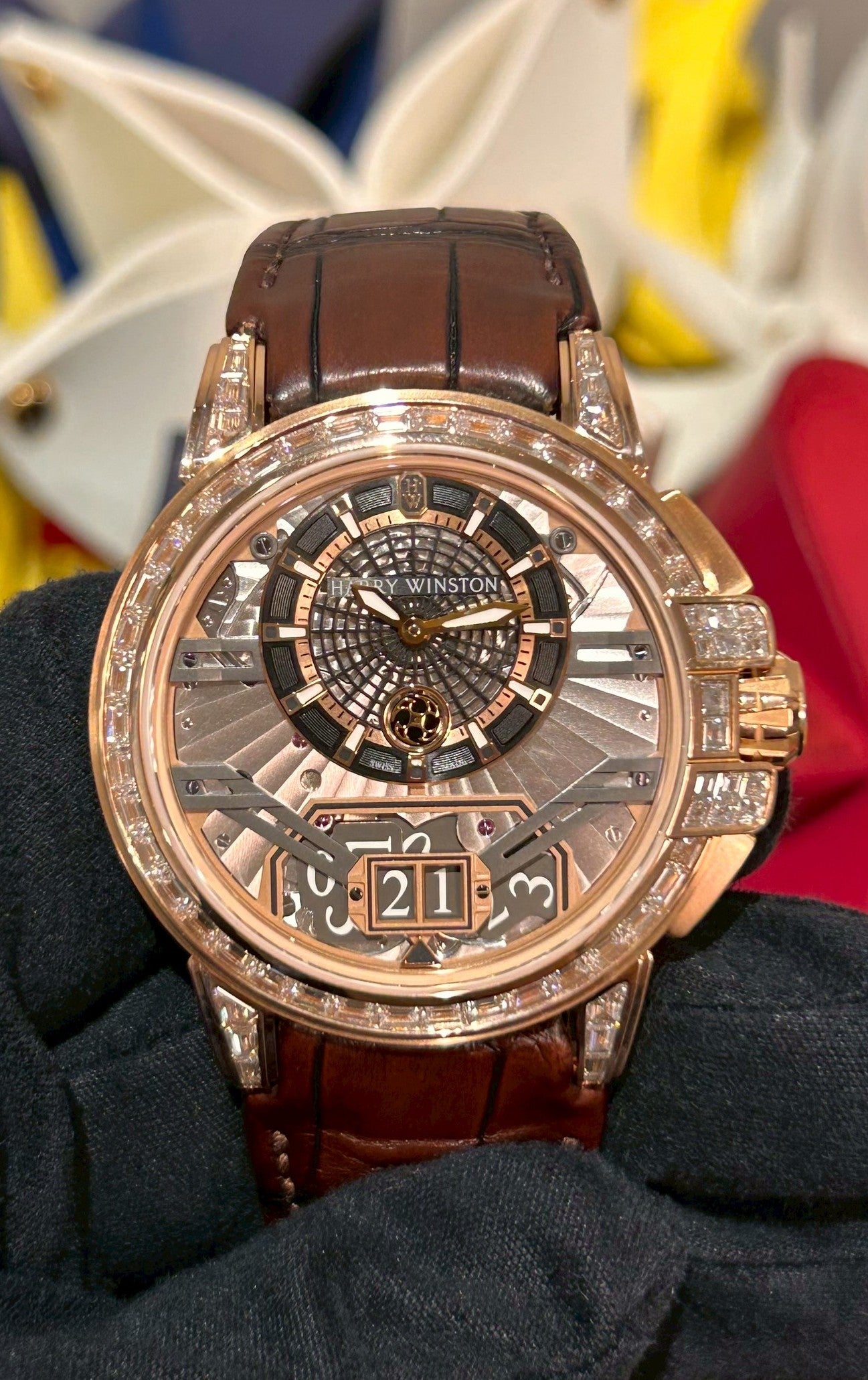 HARRY WINSTON】誕生の地であるN.Yの街からインスピレーションされた