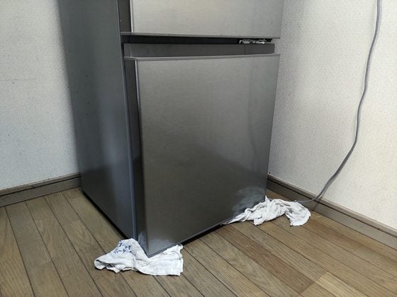 アクア冷蔵庫 冷凍室引き出しドアレールの受け部破損の修理 