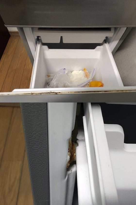 アクア冷蔵庫 冷凍室引き出しドアレールの受け部破損の修理 