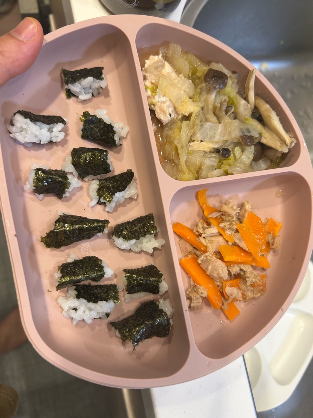 いつの時代もなぜ女性ばかりの記事画像