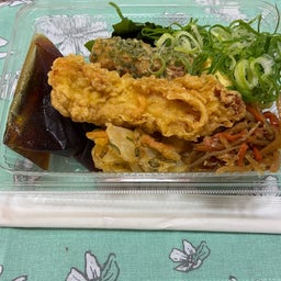画像 丸亀製麺　かしわ天と定番おかずのうどん弁当　本日の虹 の記事より 2つ目