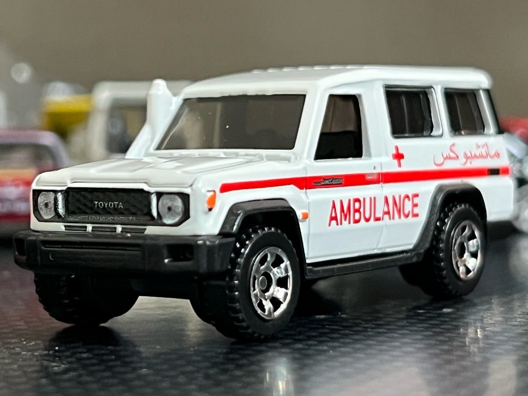 トミカプレミアムunlimited 西部警察 日産 サファリ 4WD | 六畳一間の