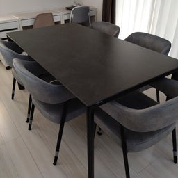 ルンバブルダイニングセット セラミックテーブルと肘掛け椅子
