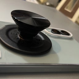 画像 アメリカで普及しているタイプのスマホリング の記事より 7つ目