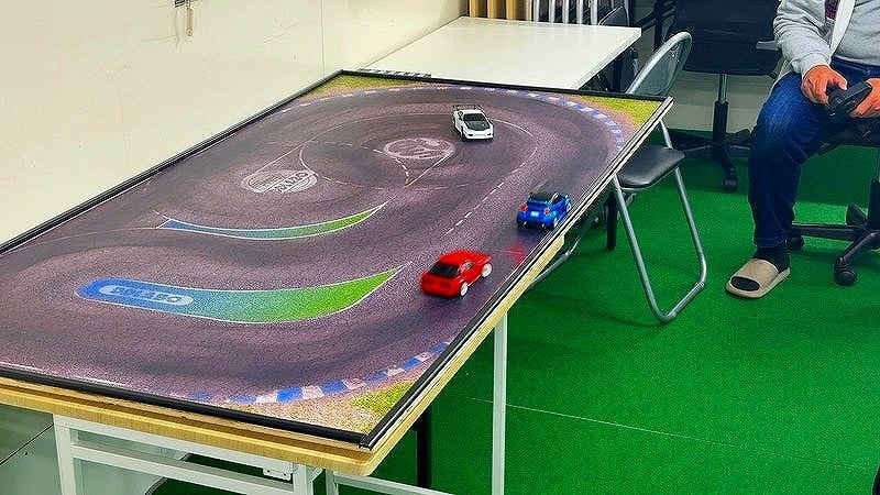 横浜でラジコン体験！レンタル1台1,000円＋施設利用料｜WARUサーキットの記事画像