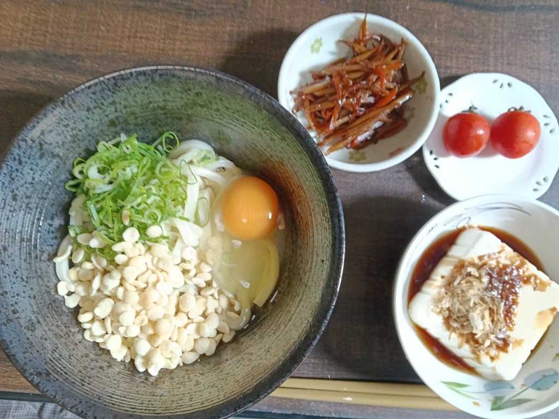 釜玉うどん定食のきんぴらごぼう