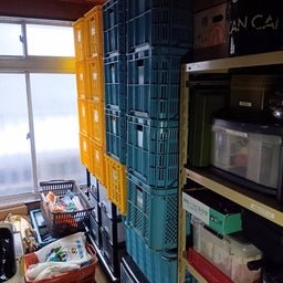 画像 倉庫裏の通路に積み上げていたカゴを室内に の記事より 4つ目