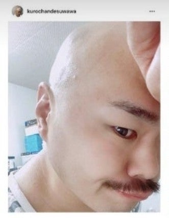イルミナティ“片目隠し”サインでアピール❗支配される有名人たち❗安田大サーカス クロちゃの記事画像