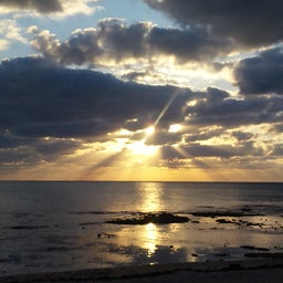 画像 さりげなく沈む夕日を見て の記事より