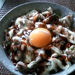 画像 お好み牛丼 の記事より