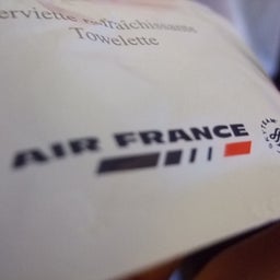 画像 ロゴ：ボンジュ～ルPARIS2008 の記事より 3つ目