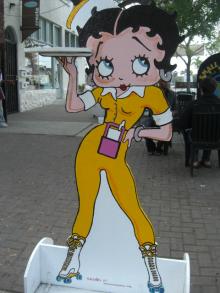 美容室応援インストラクター　グッチ