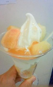 白桃パフェ