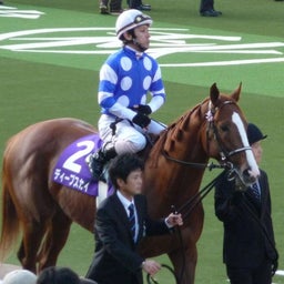 ウマキュン！！！-天皇賞秋_ディープスカイと四位騎手